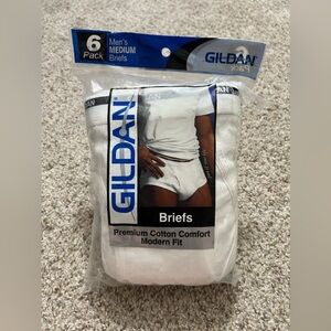 Gildan Men’s White Briefs - Vintage